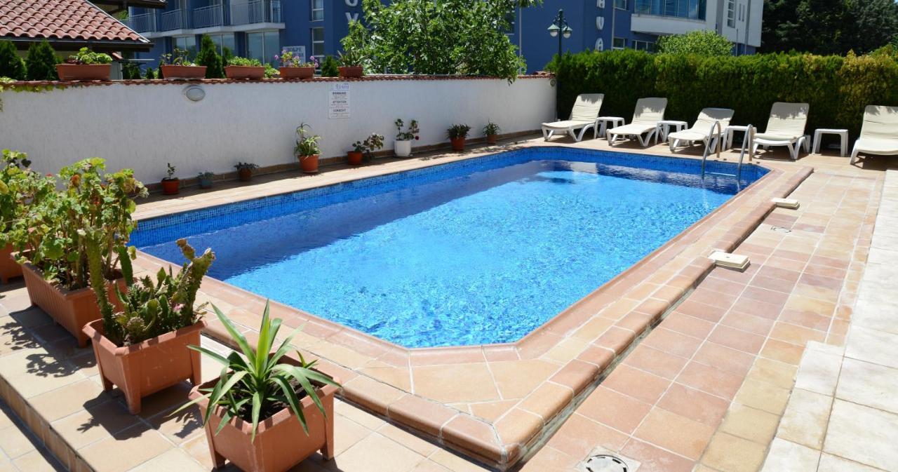 Hotel Riviera Ravda Bagian luar foto