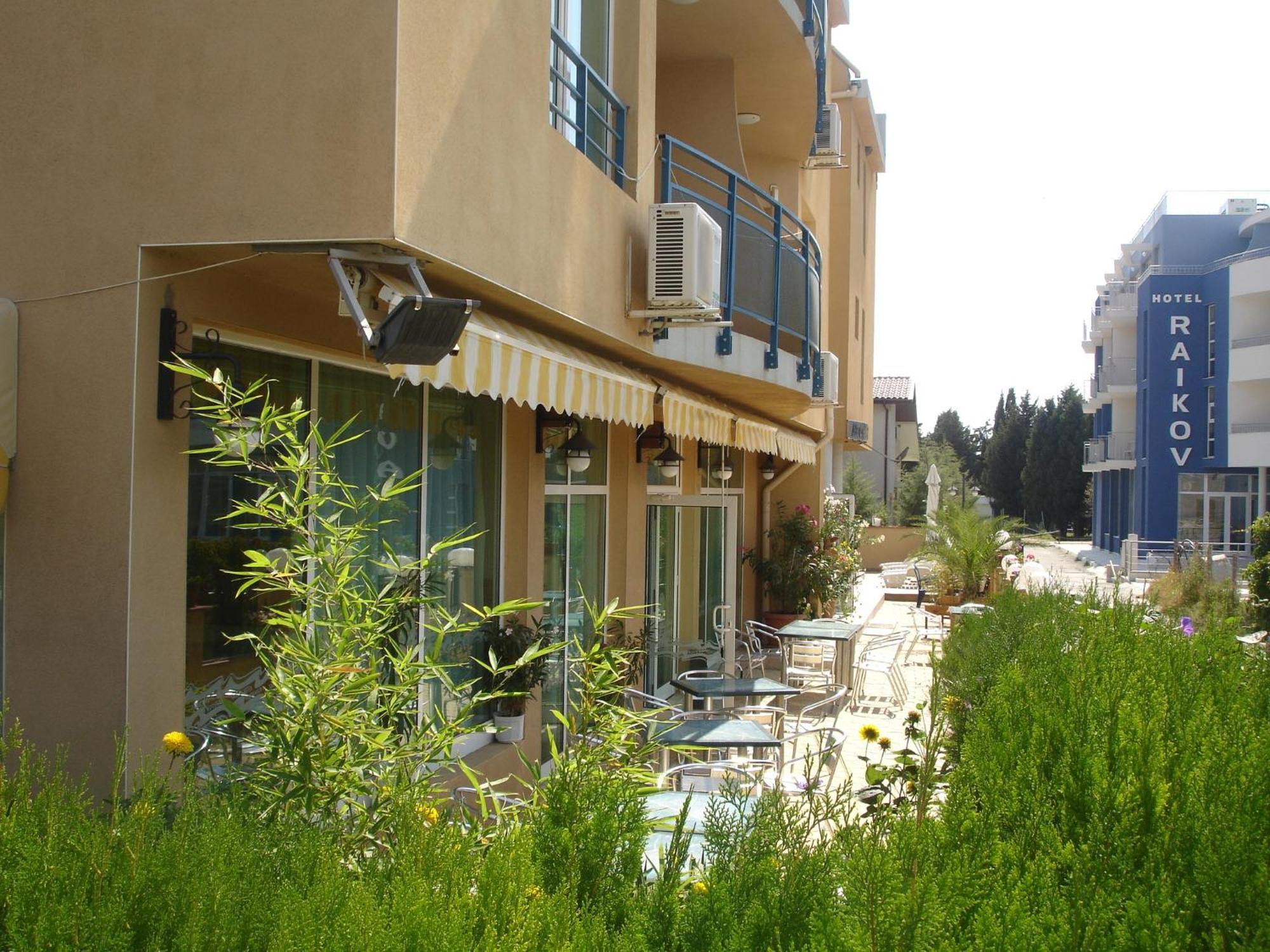 Hotel Riviera Ravda Bagian luar foto