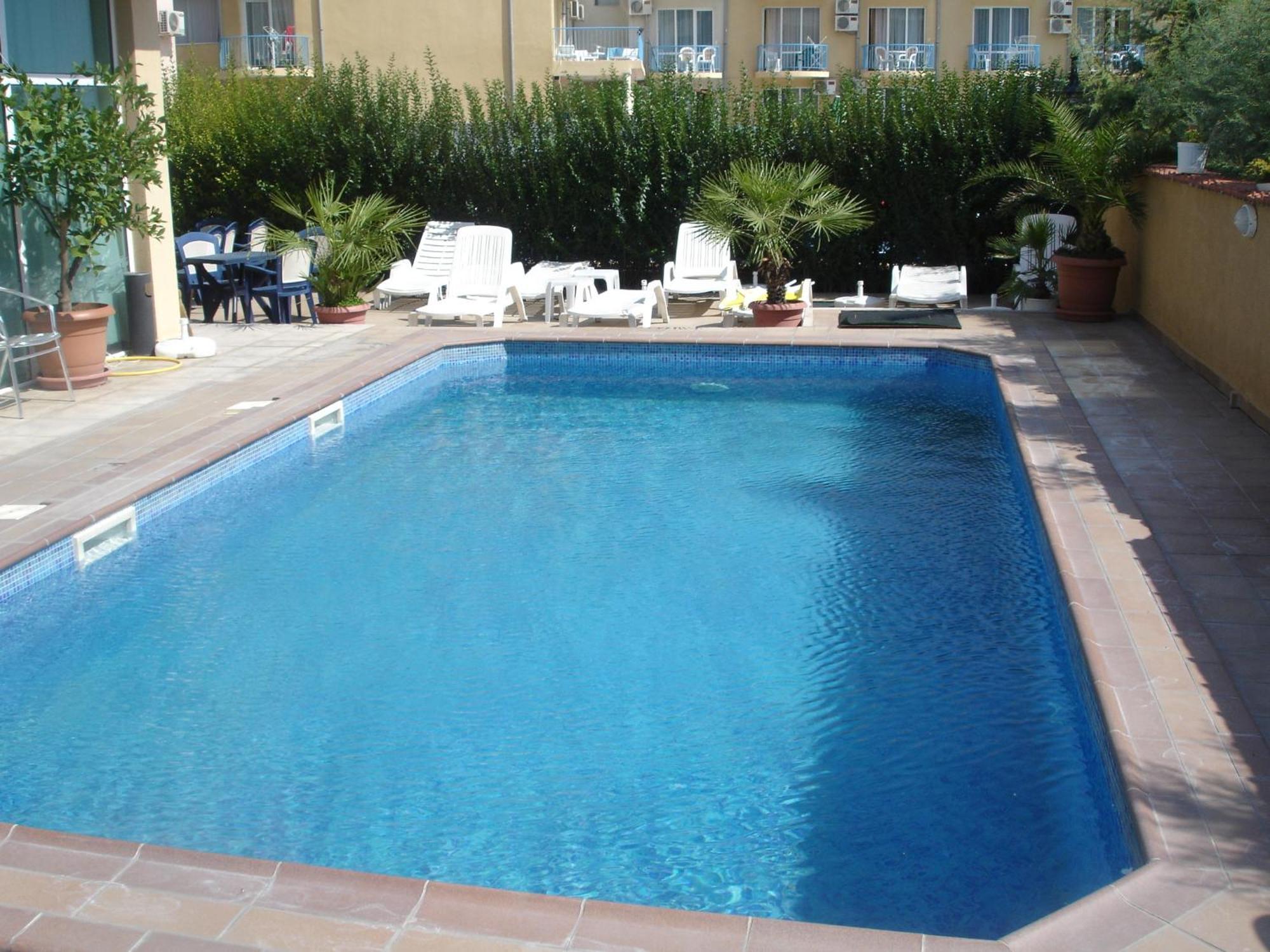 Hotel Riviera Ravda Bagian luar foto